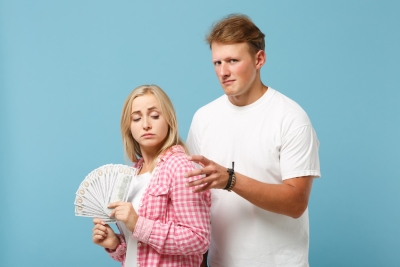 Hoe je een gezond gesprek over geld kunt voeren