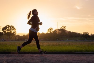 Vrouwen halen meer gezondheidswinst uit sport dan mannen